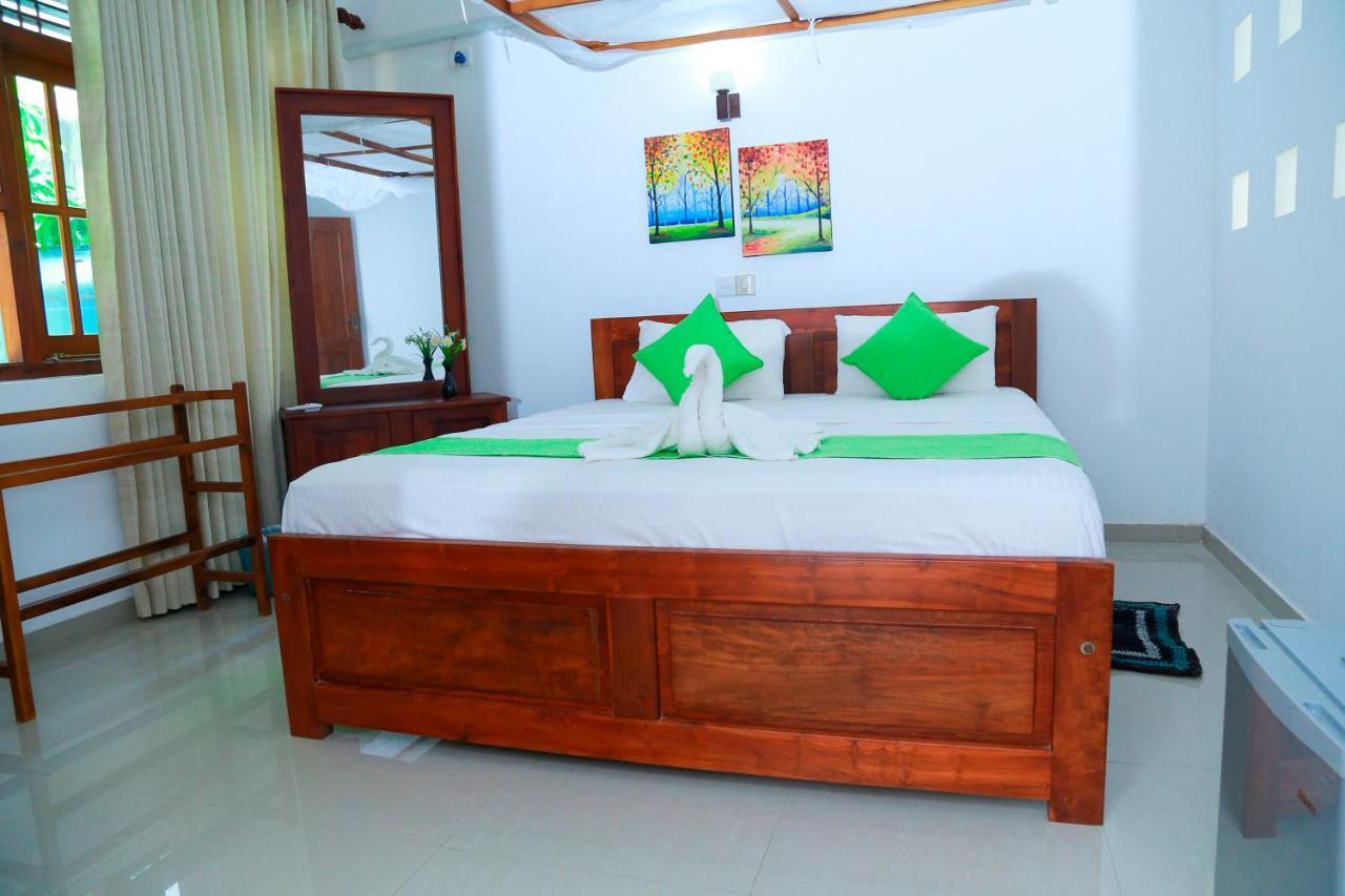 Residence Chanty Хикадува Екстериор снимка