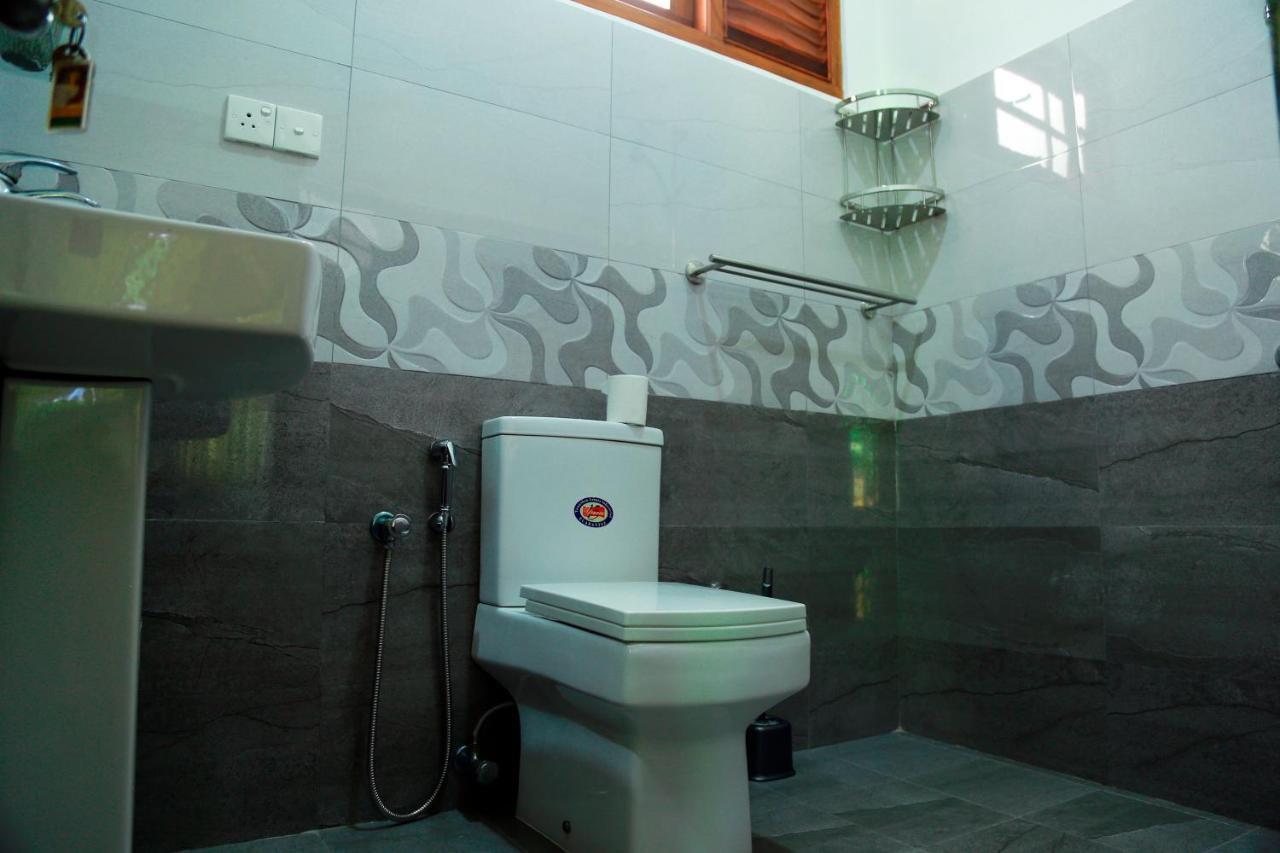 Residence Chanty Хикадува Екстериор снимка