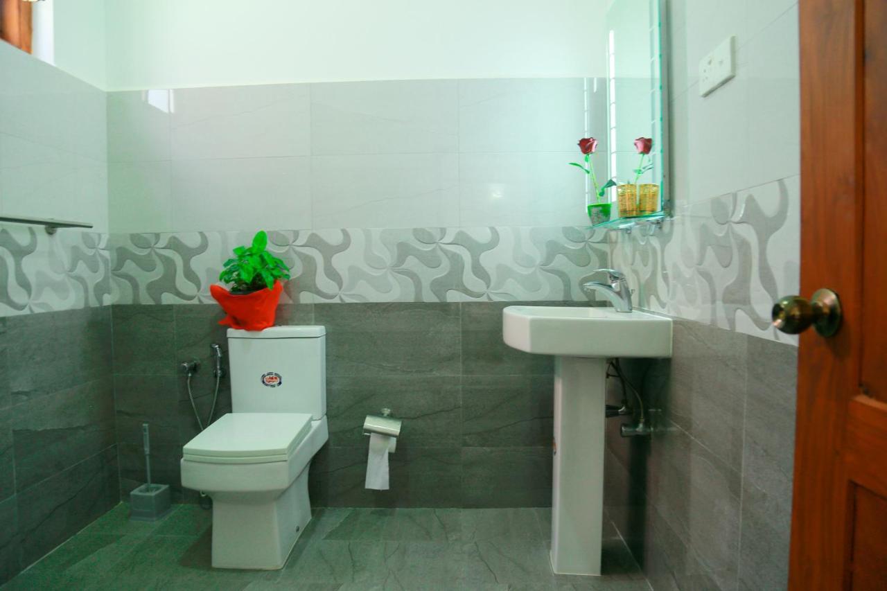 Residence Chanty Хикадува Екстериор снимка